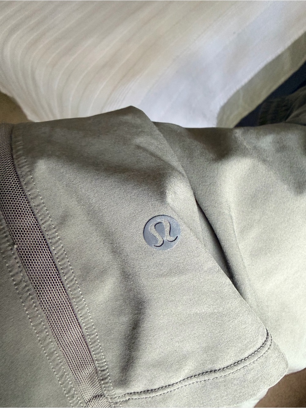 lululemon, Mens, Medium, 5inch inseam, With Liner, Athletic Shorts, Green/Grey - Picture 8 of 8